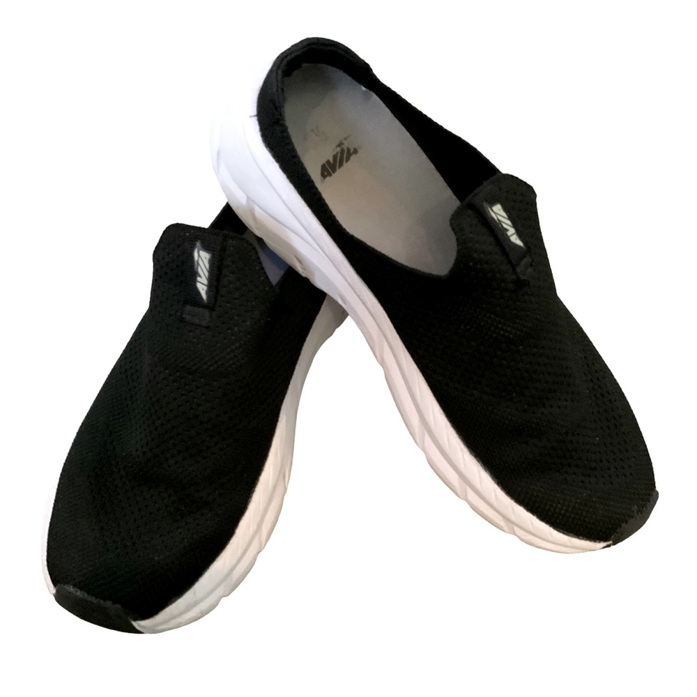 AVIA Slip On Sneakers Black With White Rim and Logo Size 8.5